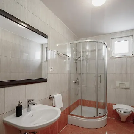 Apartment Zara Icici